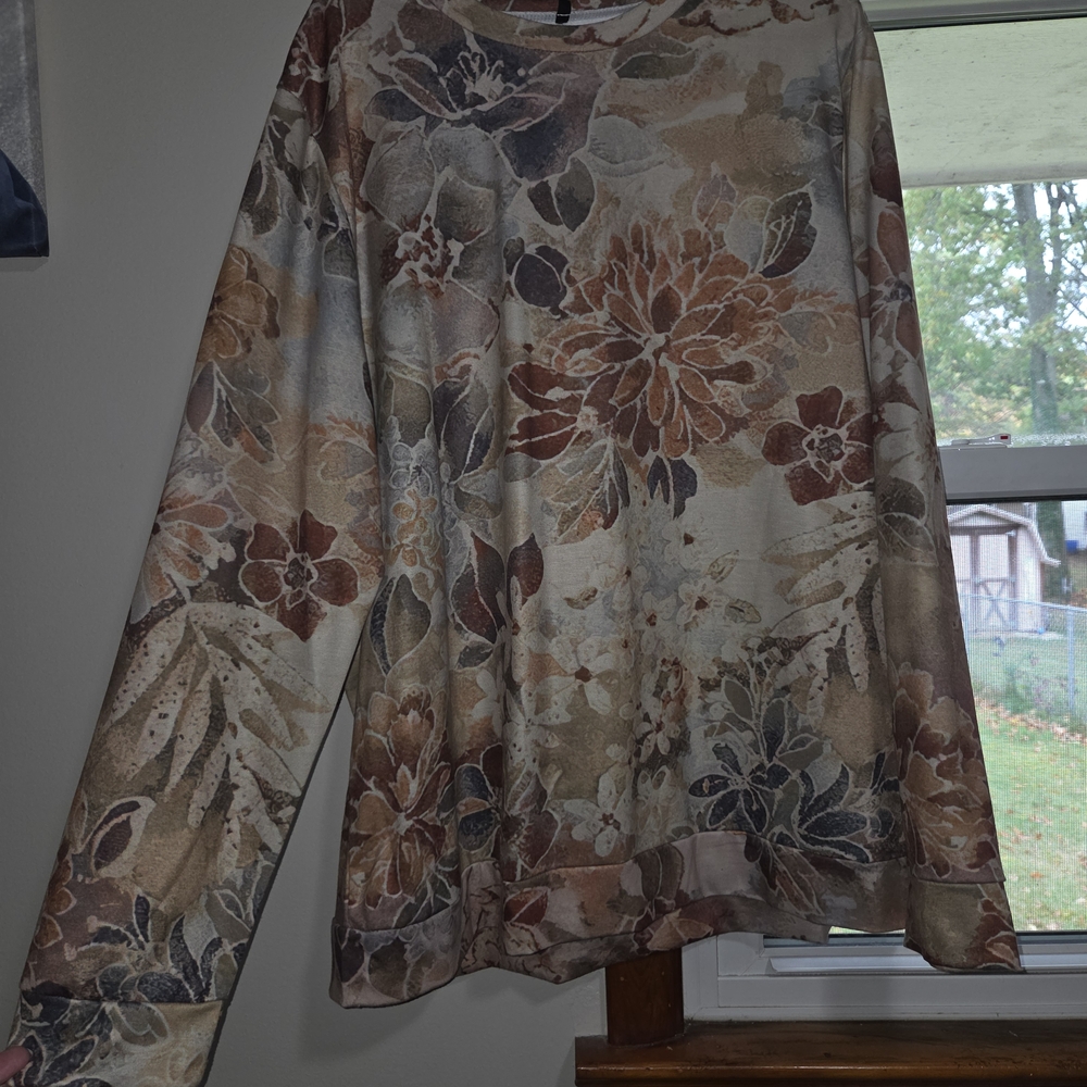 Source Unknown Multicolor Floral Long Sleeve Top